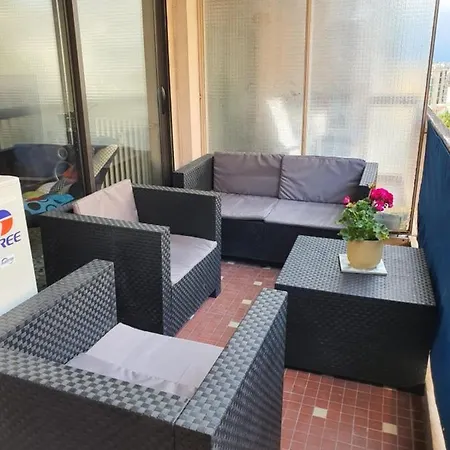 Διαμέρισμα Superbb Appt With Terrace Near The Beach Αντίμπ